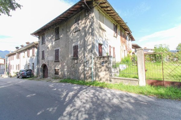 casale in vendita a Sabbio Chiese