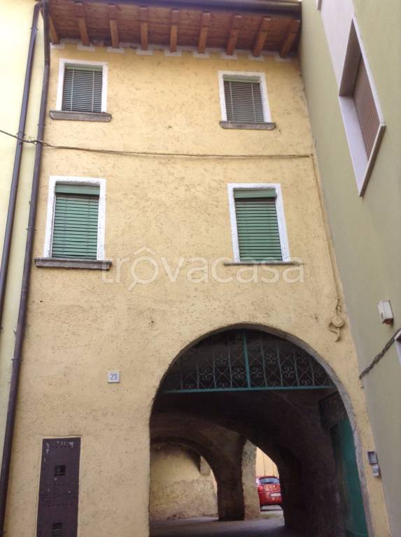 casa indipendente in vendita a Sabbio Chiese