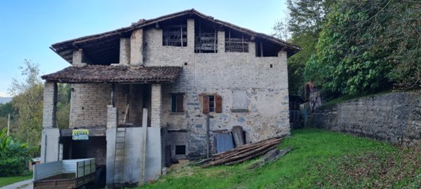 casa indipendente in vendita a Sabbio Chiese