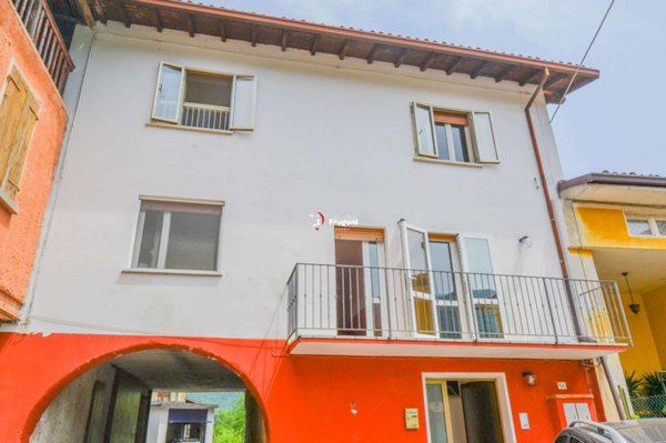 appartamento in vendita a Sabbio Chiese in zona Clibbio