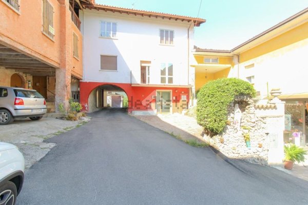 appartamento in vendita a Sabbio Chiese in zona Sabbio