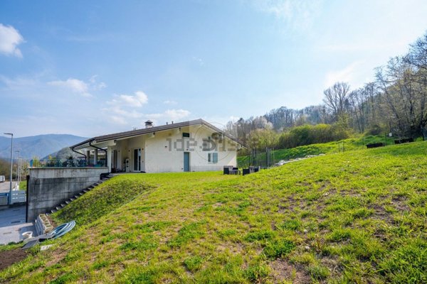 casa indipendente in vendita a Sabbio Chiese