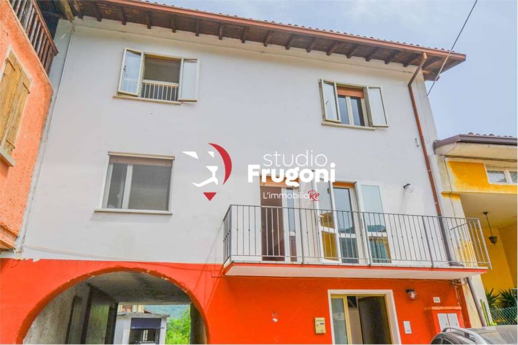 appartamento in vendita a Sabbio Chiese in zona Clibbio