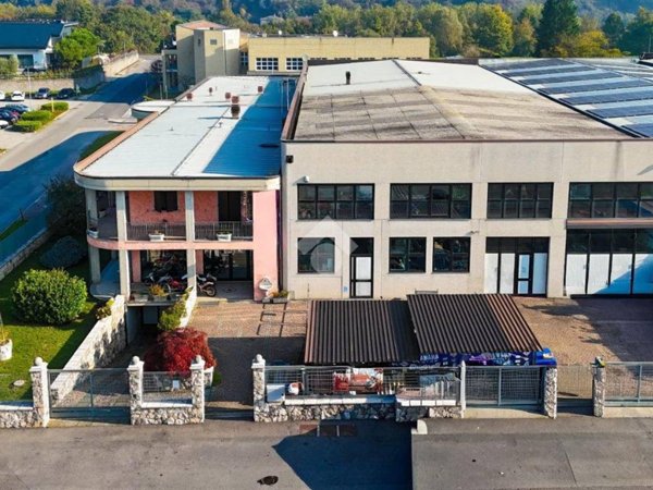 locale commerciale in vendita a Sabbio Chiese