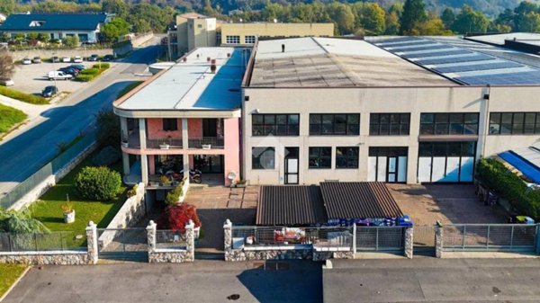 locale commerciale in vendita a Sabbio Chiese