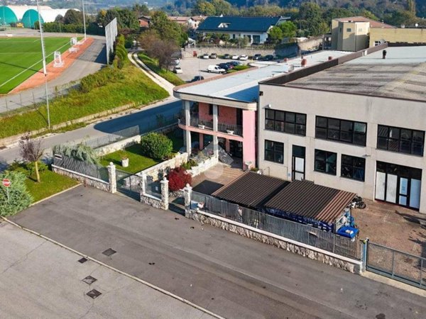 locale commerciale in vendita a Sabbio Chiese