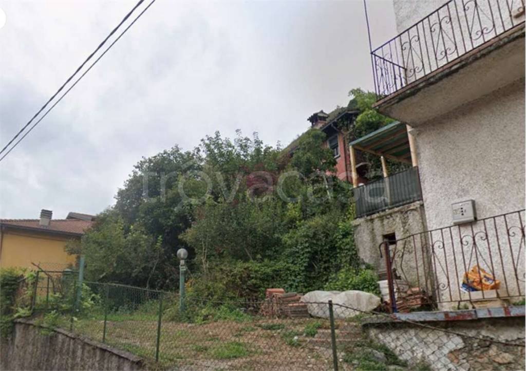 casa indipendente in vendita a Sabbio Chiese in zona Pavone