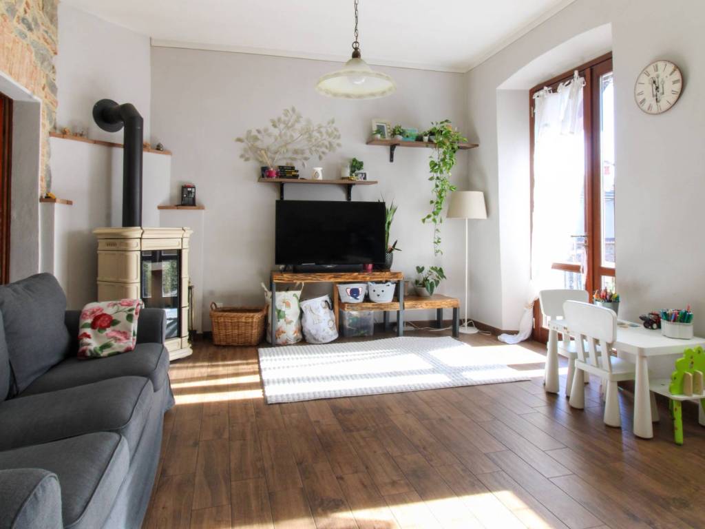 casa indipendente in vendita a Sabbio Chiese