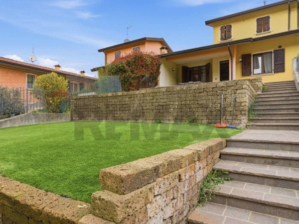 casa indipendente in vendita a Sabbio Chiese in zona Sabbio