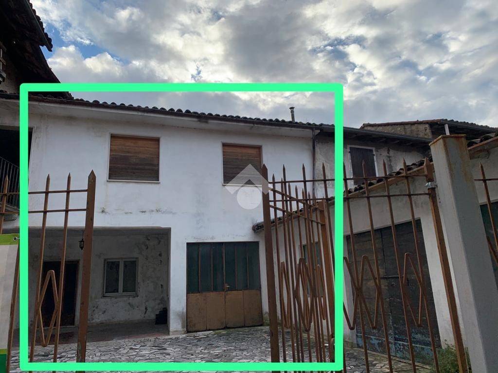 appartamento in vendita a Sale Marasino