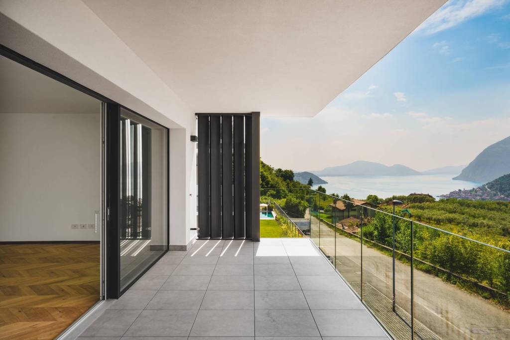 casa indipendente in vendita a Sale Marasino