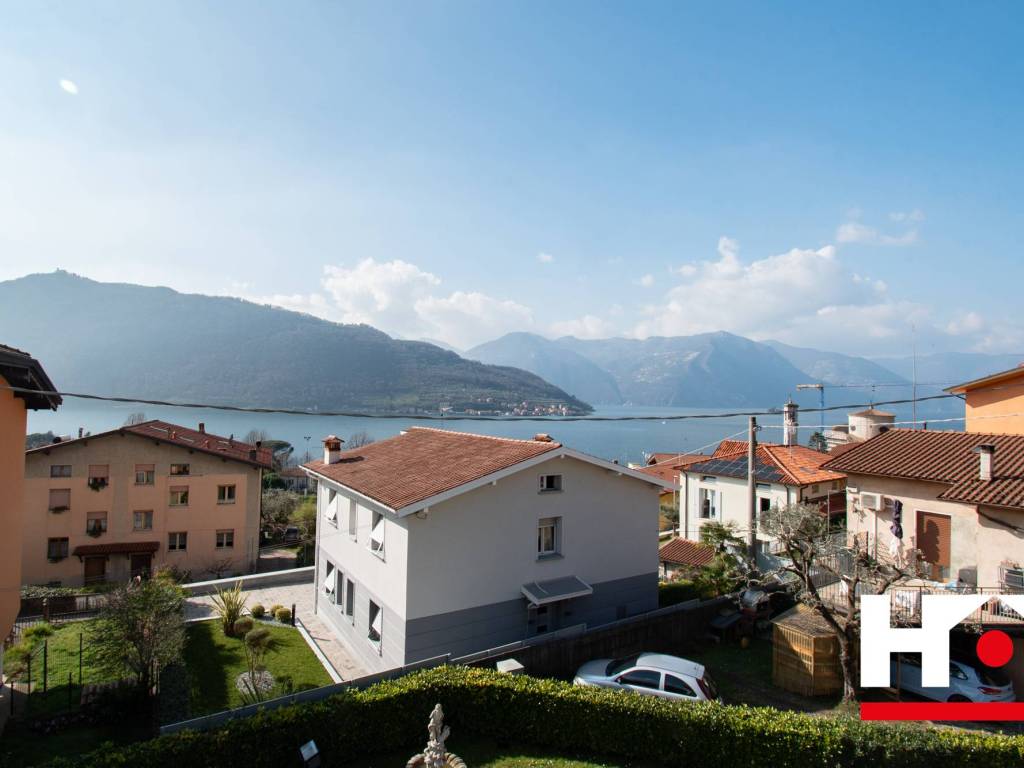 appartamento in vendita a Sale Marasino