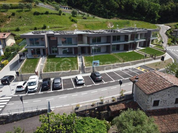 appartamento in vendita a Sale Marasino