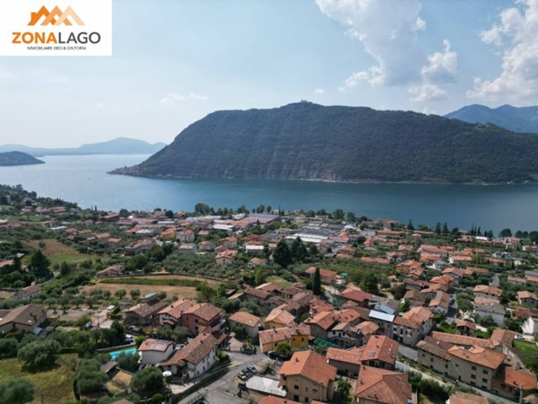appartamento in vendita a Sale Marasino