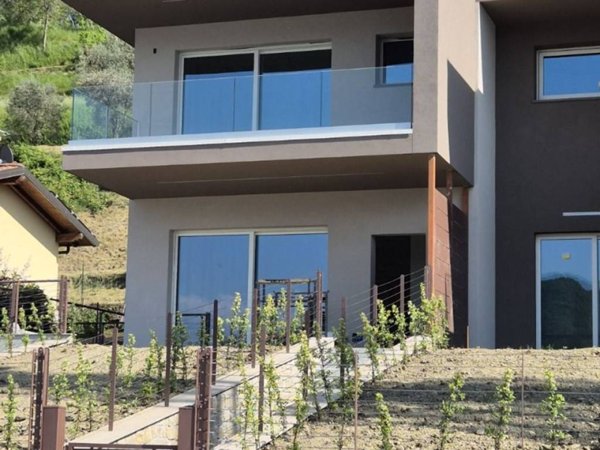 casa indipendente in vendita a Sale Marasino