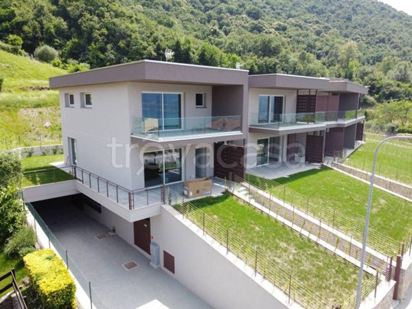 casa indipendente in vendita a Sale Marasino