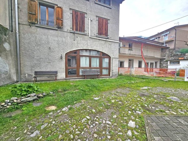 appartamento in vendita a Sale Marasino