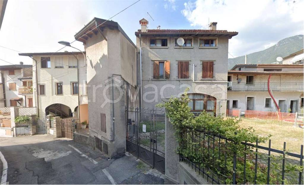 appartamento in vendita a Sale Marasino