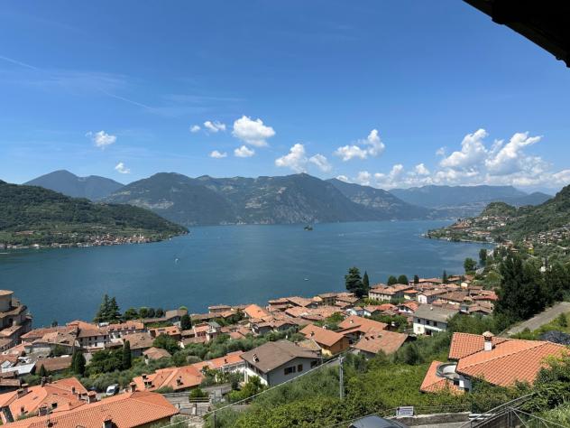 appartamento in vendita a Sale Marasino