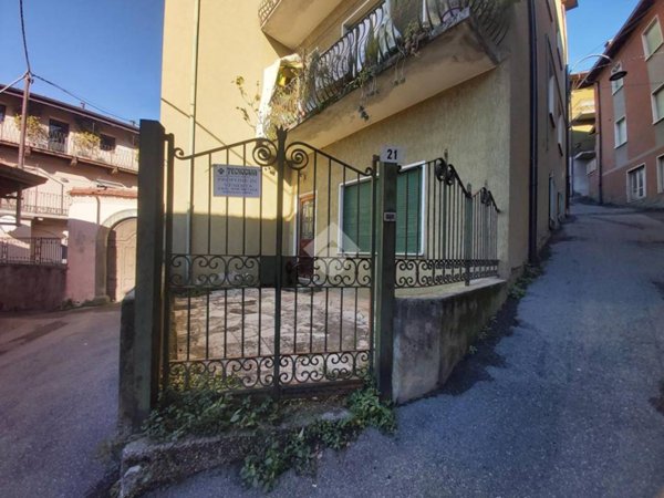 appartamento in vendita a Sale Marasino