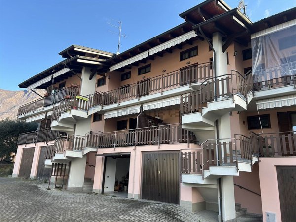 appartamento in vendita a Sale Marasino