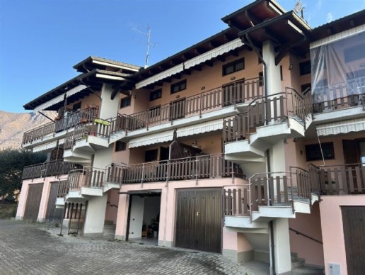 appartamento in vendita a Sale Marasino