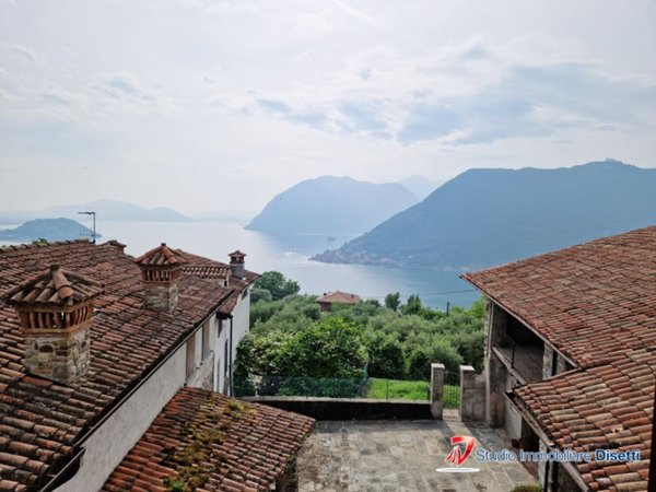 casa indipendente in vendita a Sale Marasino