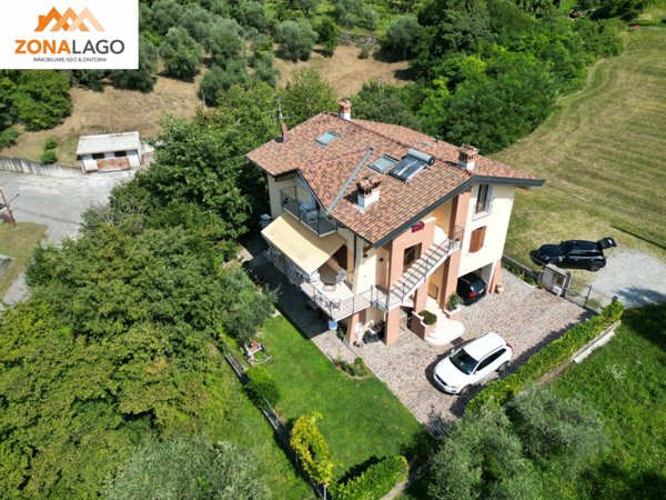 casa indipendente in vendita a Sale Marasino