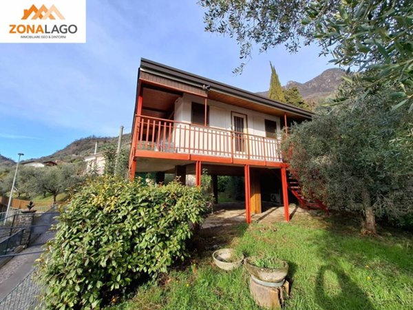 casa indipendente in vendita a Sale Marasino