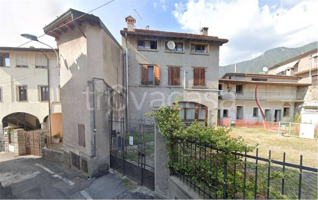 appartamento in vendita a Sale Marasino