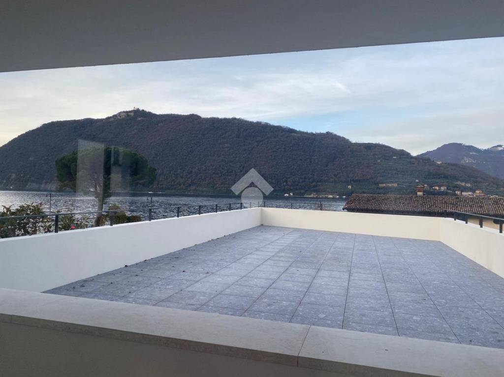 appartamento in vendita a Sale Marasino