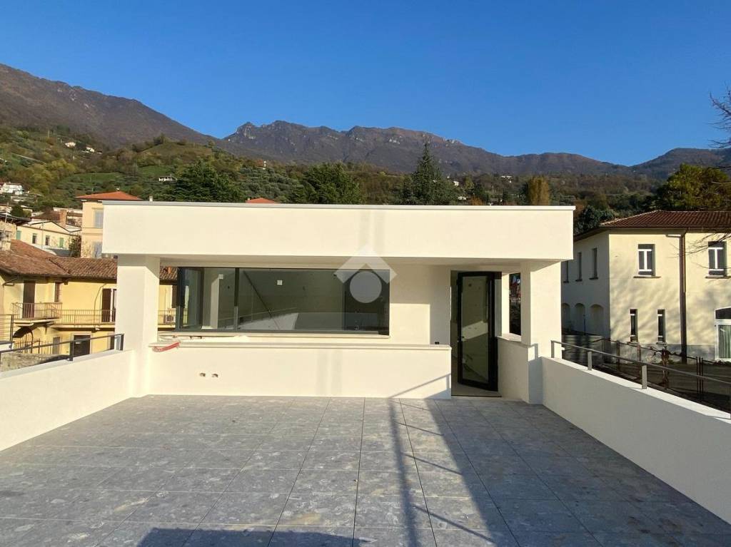 appartamento in vendita a Sale Marasino