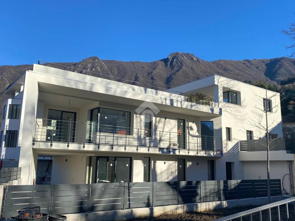 appartamento in vendita a Sale Marasino