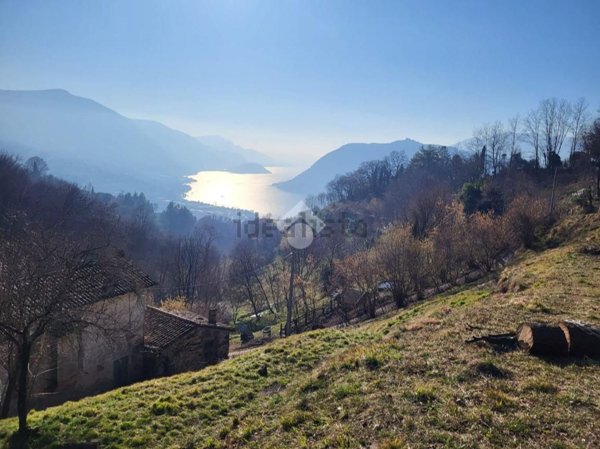 appartamento in vendita a Sale Marasino