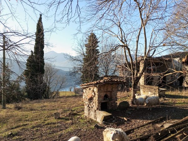 appartamento in vendita a Sale Marasino