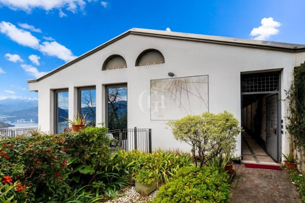 casa indipendente in vendita a Sale Marasino