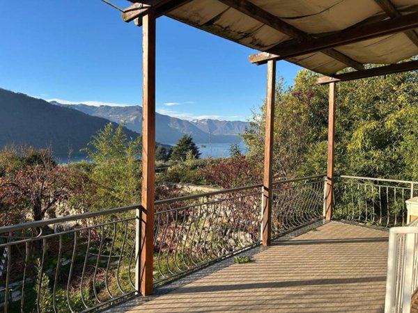 appartamento in vendita a Sale Marasino