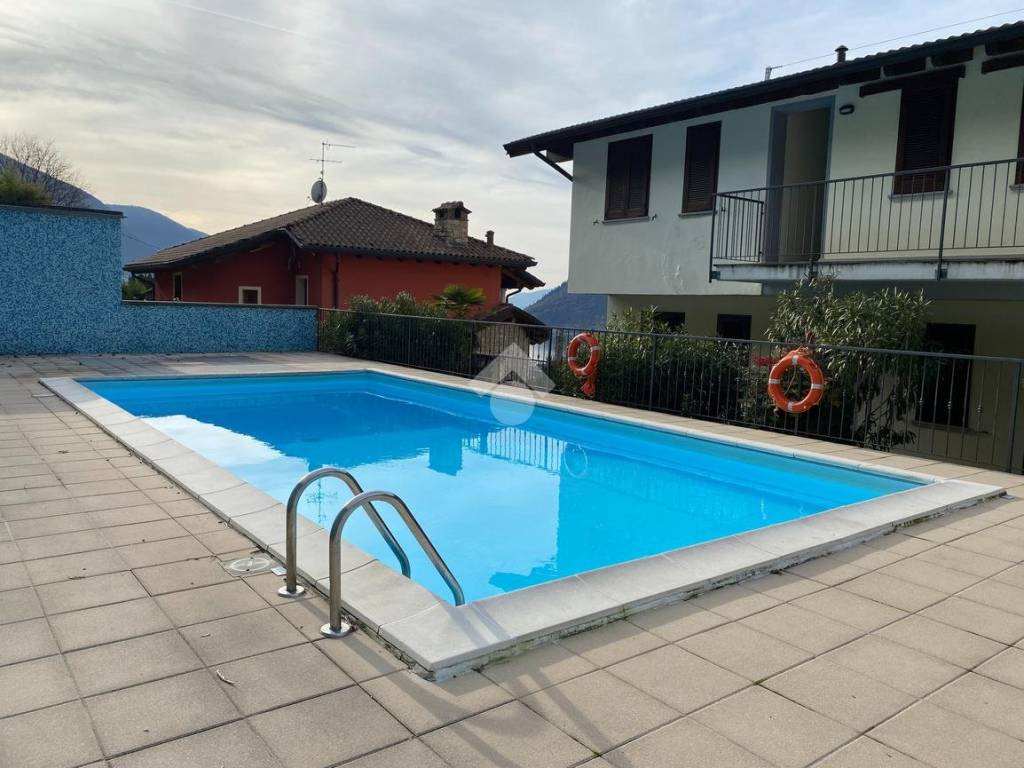 appartamento in vendita a Sale Marasino