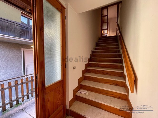 appartamento in vendita a Sale Marasino