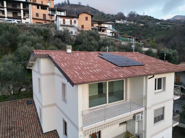 appartamento in vendita a Sale Marasino