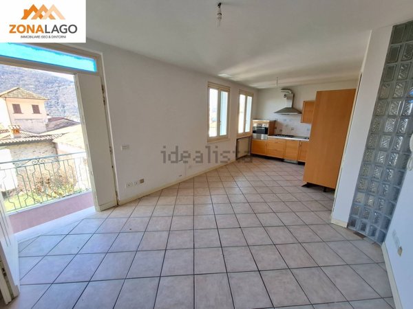 appartamento in vendita a Sale Marasino