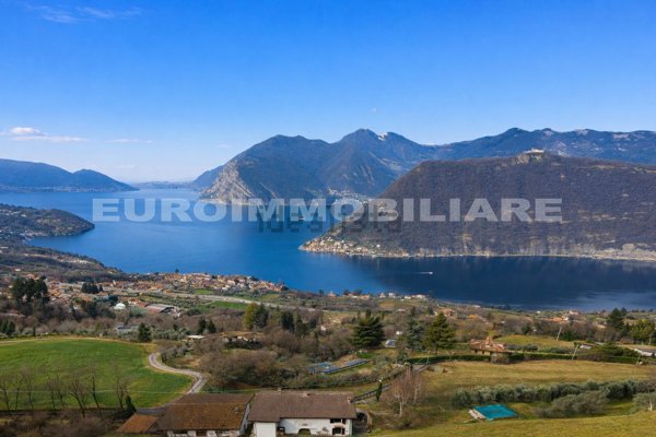 casale in vendita a Sale Marasino