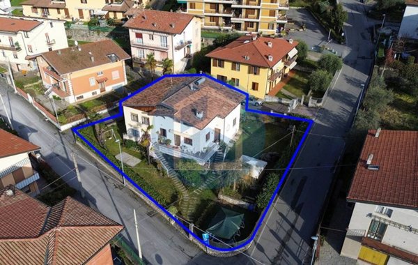 casa indipendente in vendita a Sale Marasino