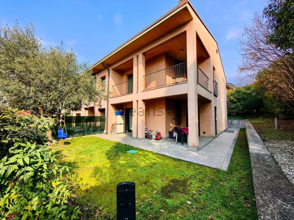 appartamento in vendita a Sale Marasino