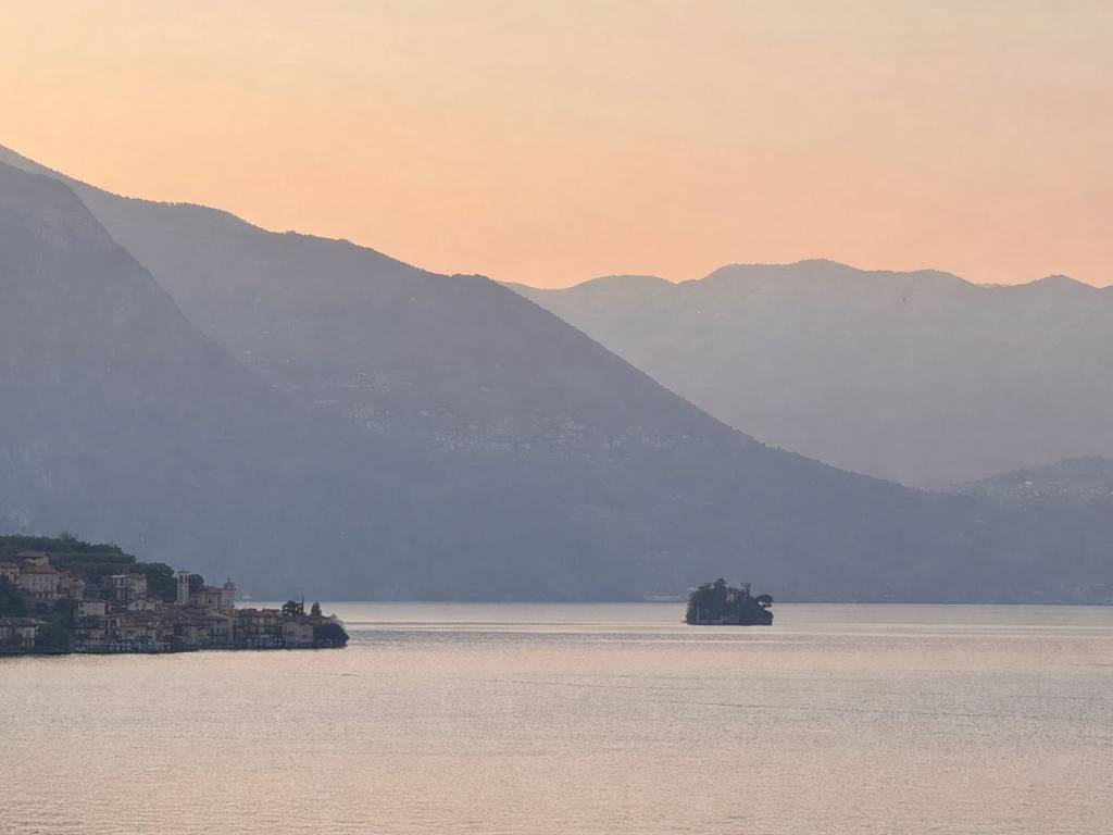 appartamento in vendita a Sale Marasino