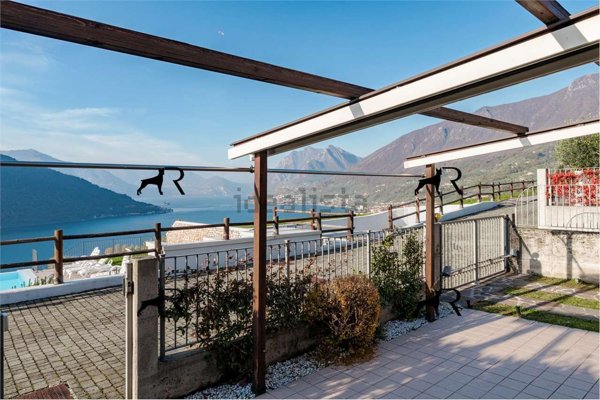 appartamento in vendita a Sale Marasino