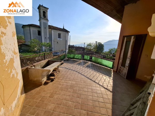 casa semindipendente in vendita a Sale Marasino