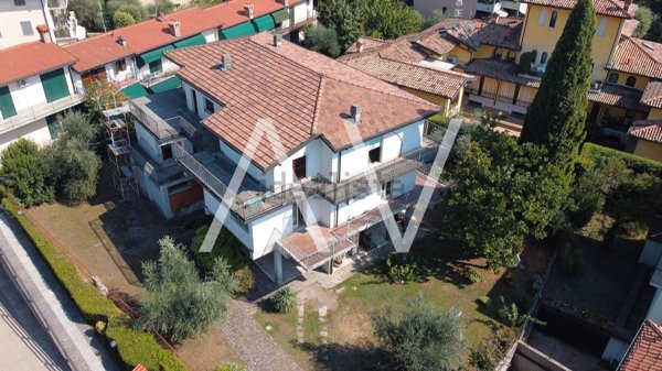 casa indipendente in vendita a Salò