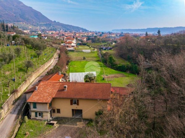 casa indipendente in vendita a Salò