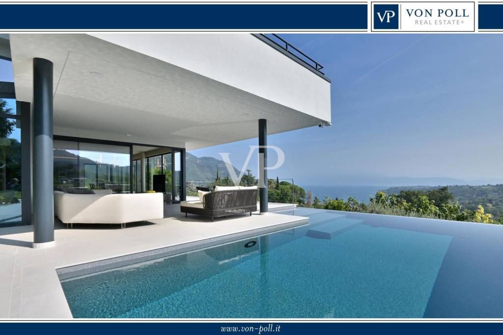 casa indipendente in vendita a Salò in zona Villa